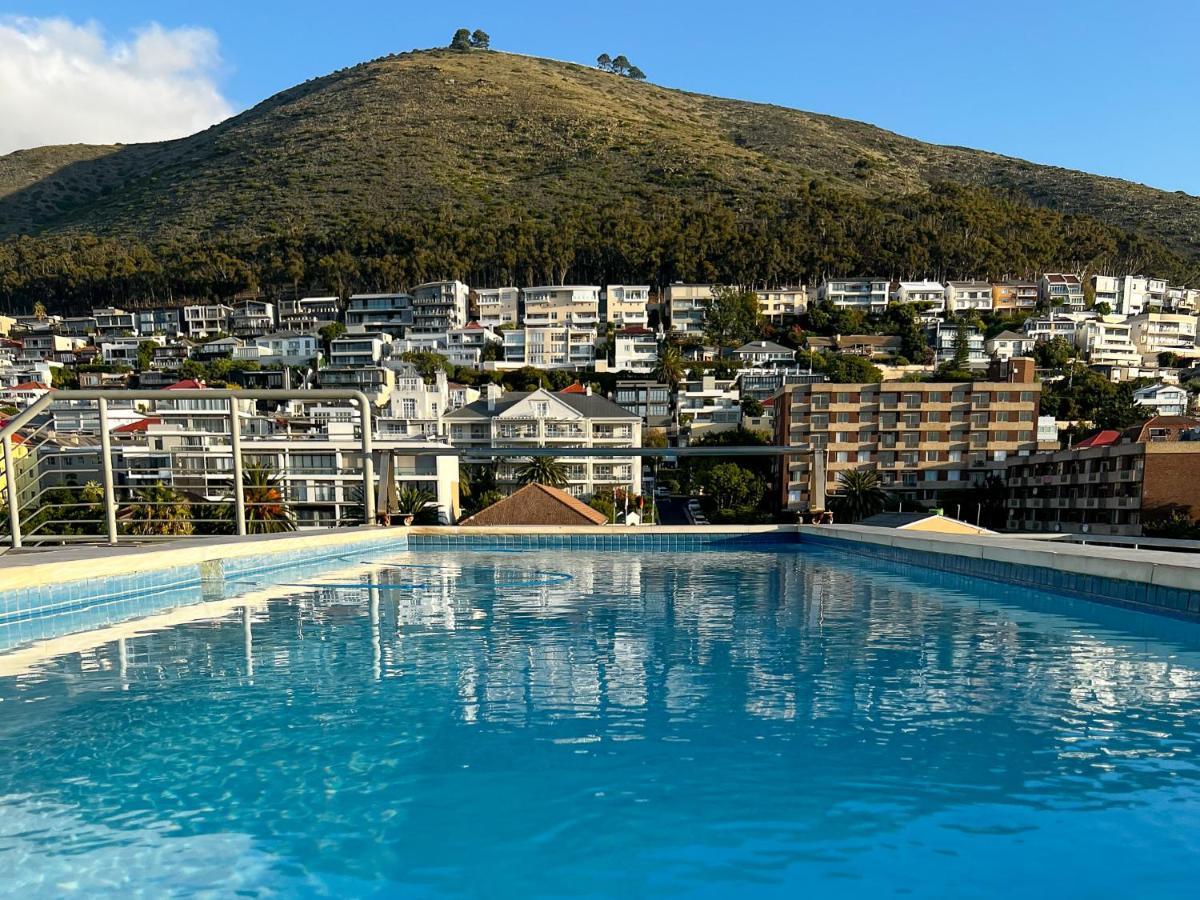 Luxury 1Br Green Point - Walk To Sea Point Promenade! Rooftop Pool, Secure Parking Cape Town Exterior photo